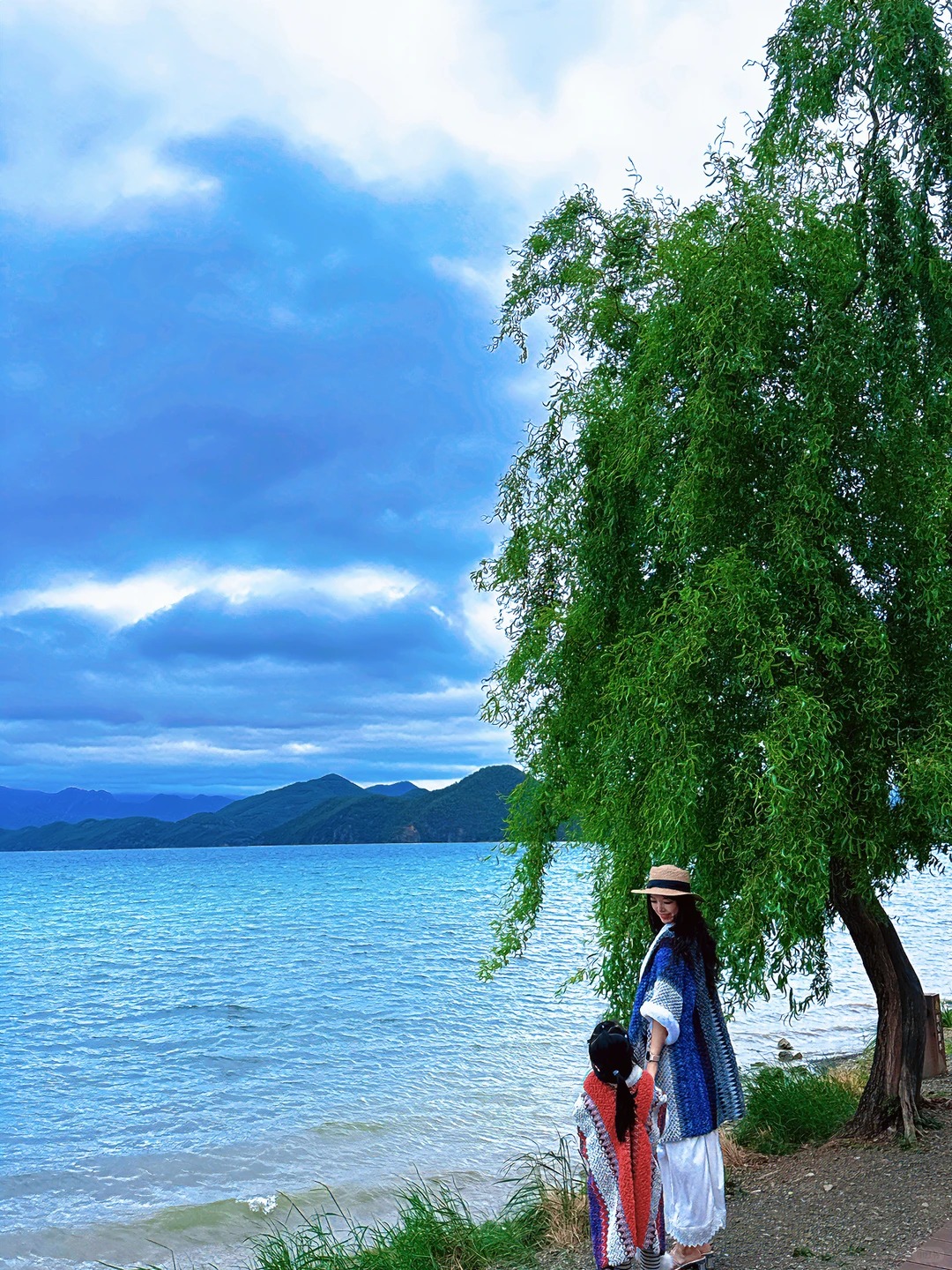 Yunnan Lakes & Matriarchal Heritage: 8-Day Dali, Lijiang & Sacred Lugu Lake
